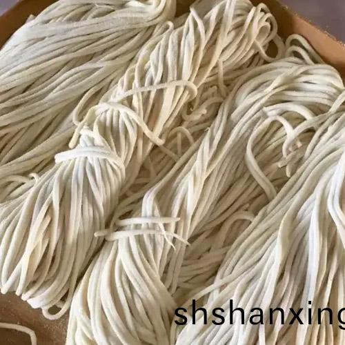 亞(ya)洲(zhou)麵(mian)條(tiao)：歷(li)史(shi)、分類(lei)、原(yuan)料(liao)咊(he)加工(gong)